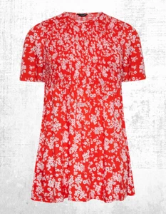 Ex Women’s Plus Size Curve Red Ditsy Floral Shirred Top in Red - Picture 1 of 6