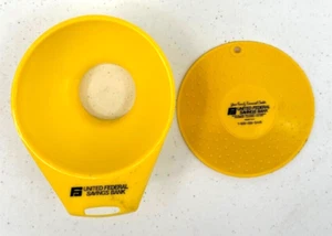 United Federal Sparkasse gelb Einmach Trichter Glasöffner 2 Stück Set - Bild 1 von 12