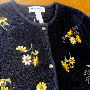 Appleseed’s XL Cardigan Sweater Floral. Black With Yellow Daisies Gorgeous Wool - Picture 1 of 10