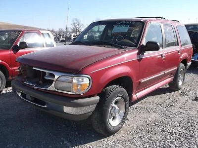 Conjunto de filtro de aire usado se adapta a: Ford Explorer 1996 4,0 grado A Foto 1 de 4