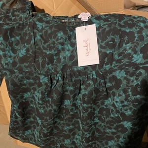 Isabel by Ingrid+Isabel Maternity Small Black Green Lined Chiffon Floral Blouse - Picture 1 of 2