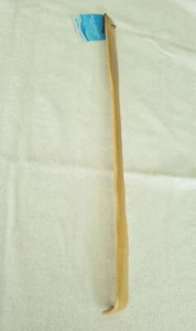 Wondertrail 977018 20 inch Bamboo Back Scratcher - Picture 1 of 3