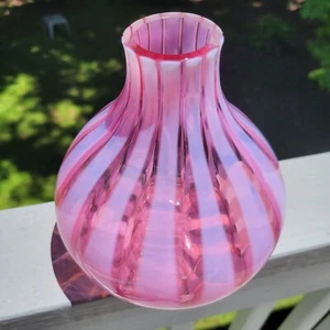 HARRACH/HARRACHOV "FLORET" ART GLASS VASE WITH VERTICAL RIBBING - Picture 1 of 7