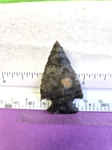 Artifact amazing Snyder point made of Upper mercer chert from Perry co Oh. - Picture 1 of 5