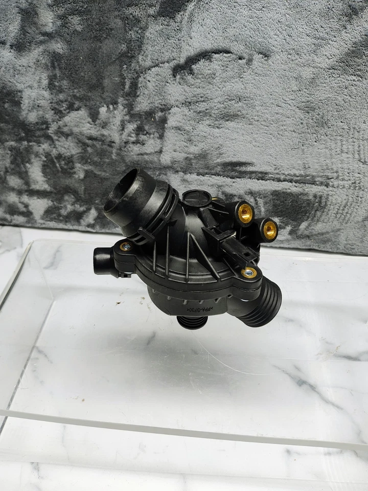 11537549476 Carcasa Termostato con Termostato Para BMW 325i 328i 330i 335i 525i Nuevo Foto 1 de 4