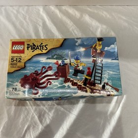 Lego 78 Piece &ldquo;Pirates&rdquo; #6240 Kracken Attackin. Ages 5-12  New