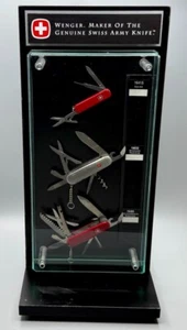 ⭕️ RARE WENGER SWISS ARMY KNIFE STORE COUNTER TOP ROTATING DISPLAY WITH 6 KNIFES - Picture 1 of 13