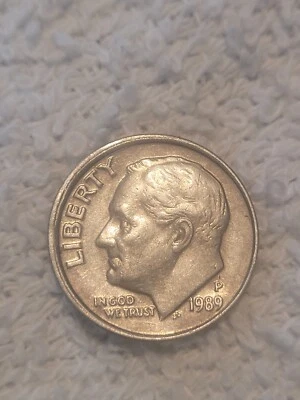 1989 P Dime Roosevelt Massive Broadstruck US Mint Error Off Center Dime - Image 1 of 3