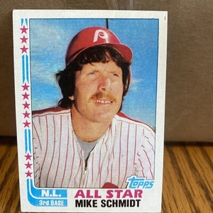 Mike Schmidt 1982 Topps card #100 HOF Philadelphia Phillies - Picture 1 of 2