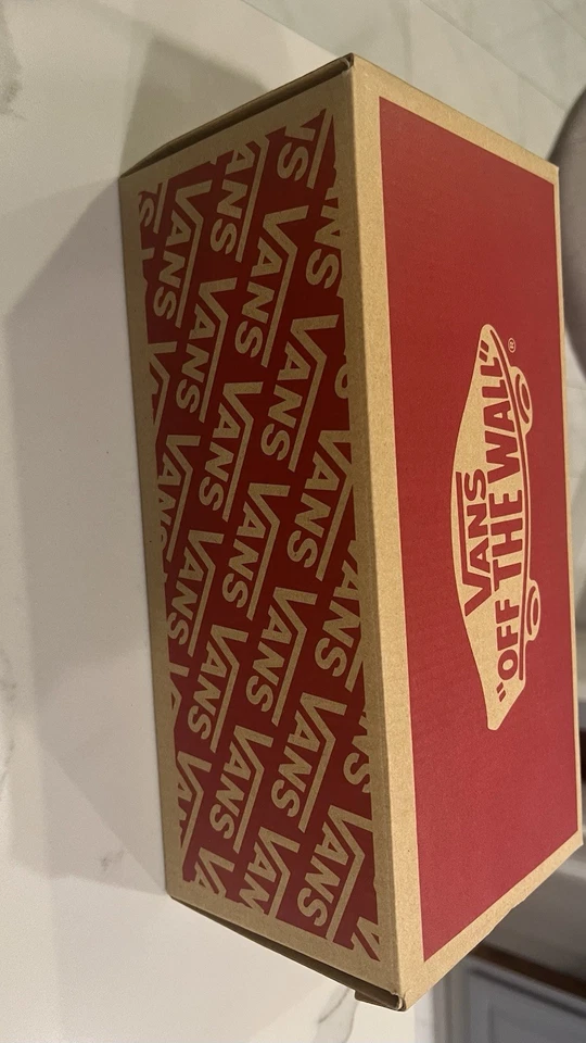 Vans Classic Slip-on X Metallica "Pushead" 3.5 EE. UU. Hombres 5.0 EE. UU. Mujeres Foto 1 de 4