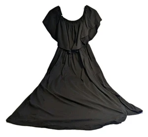 Vestido negro XXL tejido con volantes y hombros descubiertos - Imagen 1 de 8