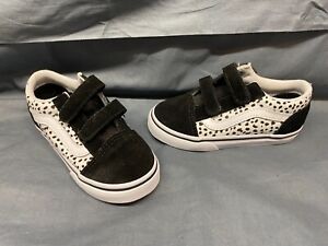 Vans Old Skool V Sneakers Canvas White Black Toddler Size 10 DISPLAY MODEL