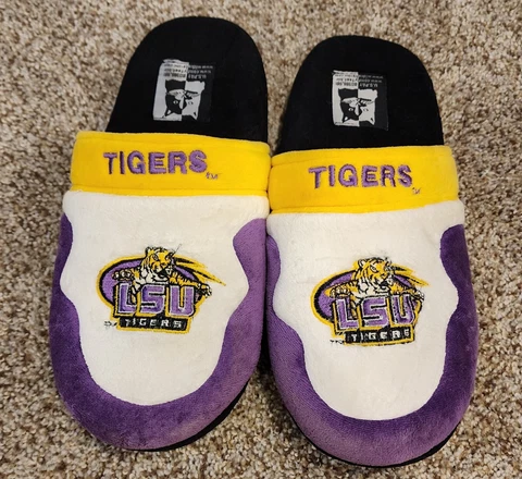 Louisiana State University LSU Tigers Slippers mens size 8/9 women's 10/11 Cover