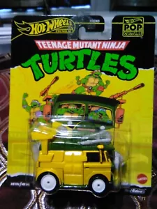 HOT WHEELS - PREMIUM - POP CULTURE - TEENAGE MUTANT NINJA TURTLES - PARTY WAGON - Picture 1 of 2