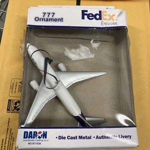 FedEx Boeing 777 Die-Cast Ornament – Daron RT1038 – original box - Picture 1 of 5