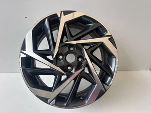 Hyundai i20 (GB IB) 2019 Vorne 17 Zoll Alufelge 52910-Q0300 MCJ20898 - Bild 1 von 4