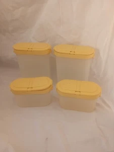 Lot de 4 shakers à épices vintage Tupperware modulables dessus jaune - Photo 1/3