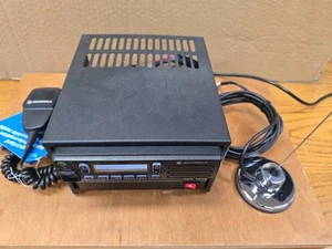 3 of each: Motorola CM300d Radios; Samlex Power SEC-1212; Antennas, 4090 mics - Zdjęcie 1 z 17