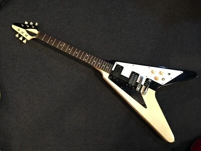 Aria Pro II Flying V Michael Schenker 1980 electric guitar - Image 1 of 4