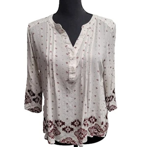fun2fun Top (M) White/Burgundy Geometric Tapered Front-Pleats V-Neck 2-Button - Picture 1 of 5