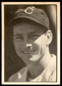 1977 TCMA THE WAR YEARS - #82 GEE WALKER CINCINNATI REDS