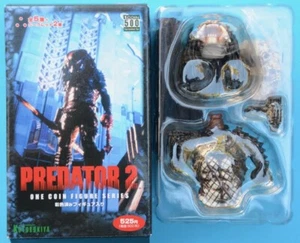 Kotobukiya Predator 2 - One Coin Trading Figure - Unmasked Predator Bust - Picture 1 of 11
