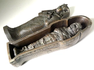 Veronese 1999 Resin Egyptian Mummy in Sarcophagus Coffin Tutankhamun Bronze - Picture 1 of 13