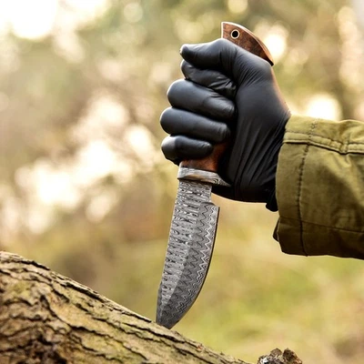 Cuchillo de caza de acero Damasco hecho a mano personalizado con funda de cuero - Regalo para hombre Foto 1 de 4