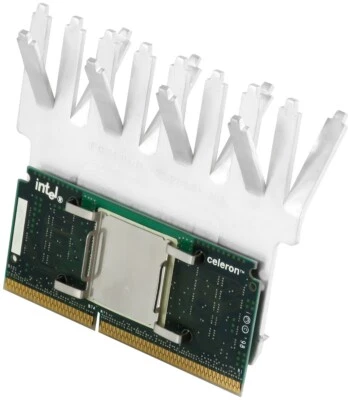Intel Celeron SL39Z 400MHz Slot 1 - Image 1 of 2