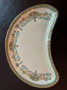 Aynsley China "Henley" 8 1/2" Crescent Salad Plate green backstamp -Perfect/RARE - Picture 1 of 5