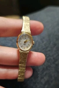 Vtg Hamilton Ladies Dainty Petite Cocktail Watch 14k Gold Dial Stretch Band 8304 - Picture 1 of 6