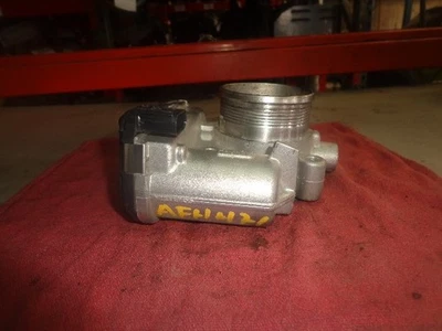 Used Fuel Injection Throttle Body fits: 2015 Ford Focus Throttle Valve Assembly - Изображение 1 из 4