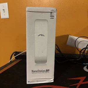Ubiquiti Nanostation M5 NSM5 5GHz AirMAX PtMP 16dBi CPE AP bezprzewodowy wewnątrz/na zewnątrz - Zdjęcie 1 z 4