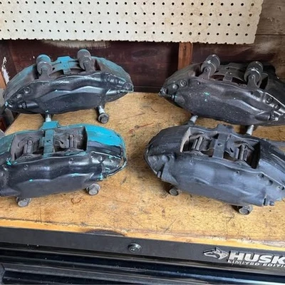 2010-2015 年科迈罗 SS 布雷博卡钳套装。 前后 — 第 1/4 张图片