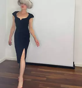 1980s Sexy Black Suede Leather Dress with Heart Neckline - Foto 1 di 11