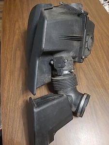 2009-2013 BMW 528I F10 5-SERIES N52N AIR CLEANER BOX AIR INTAKE W/MAF SENSOR OEM - Picture 1 of 7