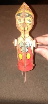 ANTIGUO JUGUETE DE HOJALATA VINTAGE 1939 WALT DISNEY MARX PINOCHO CUERDA Foto 1 de 4