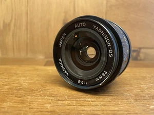 *TOMIOKA : Almost Mint* Yashica Auto Yashinon DS 28mm F/2.8 Wide Angle Lens M42 - Picture 1 of 11