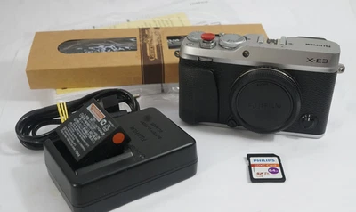 Fujifilm Fuji  X-E3 Spiegellose Systemkamera Body silber in OVP 389  Klicks - Bild 1 von 4