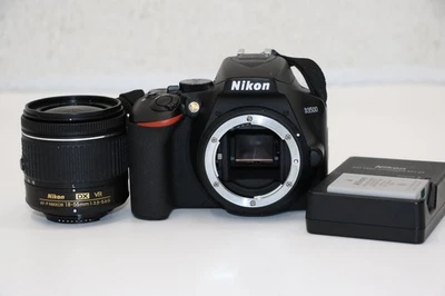 Nikon D3500 24.2MP DSLR Camera with AF-P DX NIKKOR 18-55mm f/3.5-5.6G VR Lens - Image 1 of 4