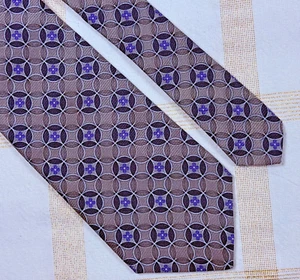 Corbata de seda para hombre Joseph Abboud TAUPE con patrón geométrico de flores púrpuras ¡AFILADA! - Imagen 1 de 7