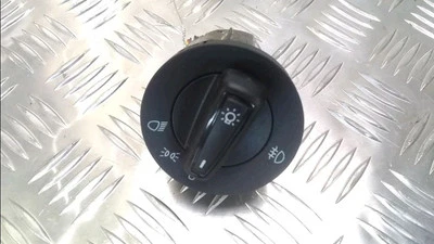 INTERRUPTEUR D'ECLAIRAGE Skoda Fabia III (NJ3) 2015 5E0941431GWHI - Photo 1/2