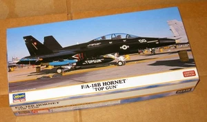 Hasegawa 1:72 F/A-18B Hornet 'TOP GUN' US Navy sehr detailliert - Bild 1 von 6
