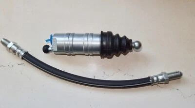 Clutch Slave Cylinder Alfa Romeo Spider GTV Berlina & GTv6 Milano with Hose - Image 1 of 3