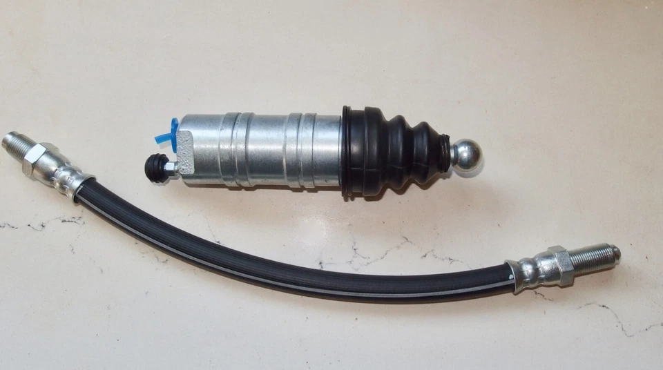 Cilindro esclavo embrague Alfa Romeo Spider GTV Berlina y GTv6 Milano con manguera Foto 1 de 3