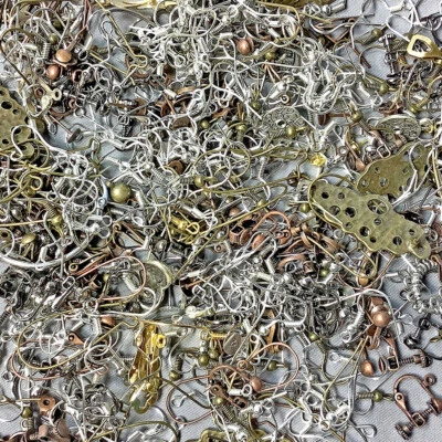 Pendientes enchapados Destash pendientes tamaños mixtos colores paquete de más de 6 oz envío gratuito Foto 1 de 2