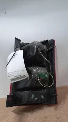 Conjunto de luz trasera izquierda Chrysler Town & Country 2009 OEM 465517 usado 188 k Foto 1 de 4