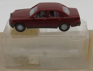 Micro WIKING Ho 1/86 1/87 Mercedes Benz 190 E Rosso Scuro #12145 IN Box - Foto 1 di 8