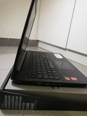 Notebook Asus  AMD A6-7310  8gb ram , scheda video dedicata  Radeon R5 M320 1gb - Immagine 1 di 4