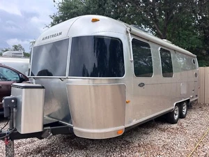 2006 25' Airstream Safari SSLE Travel Trailer w/Victron + Lithium *New Pics* - Picture 1 of 28